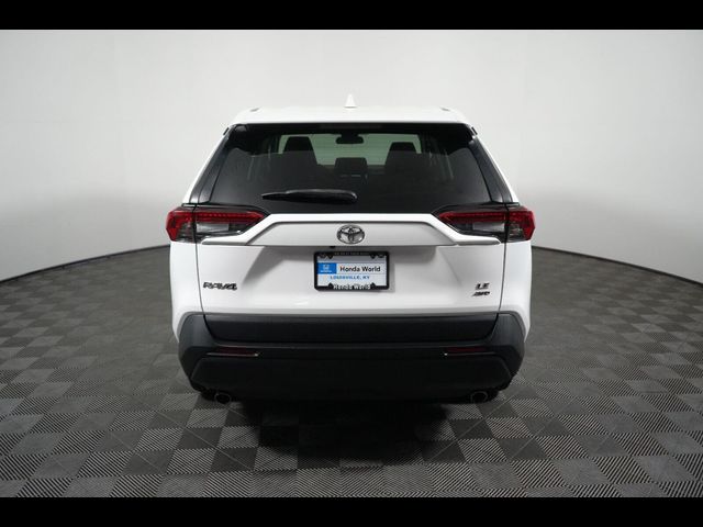 2023 Toyota RAV4 LE