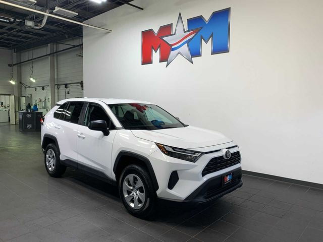 2023 Toyota RAV4 LE