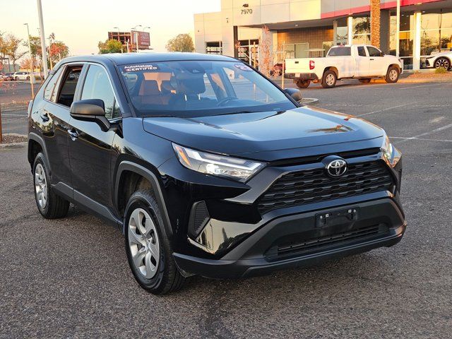 2023 Toyota RAV4 LE