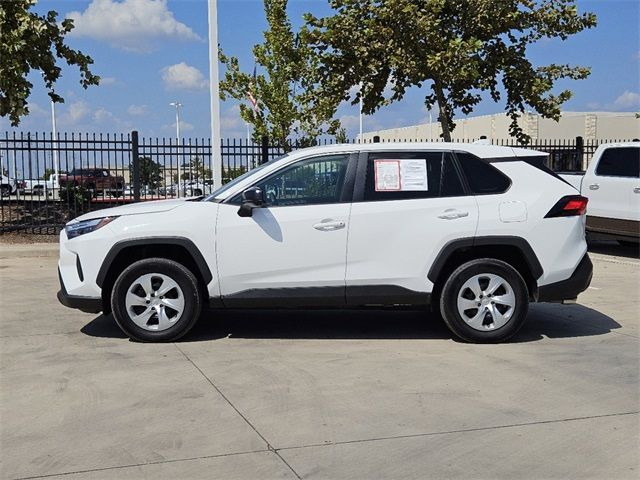 2023 Toyota RAV4 LE