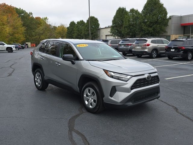 2023 Toyota RAV4 LE