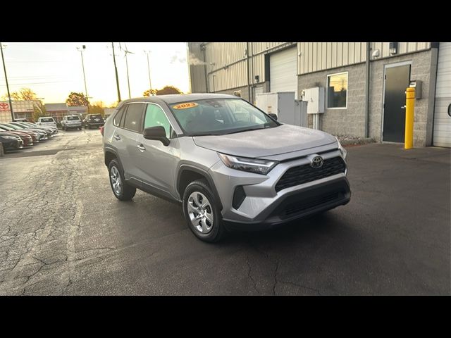 2023 Toyota RAV4 LE