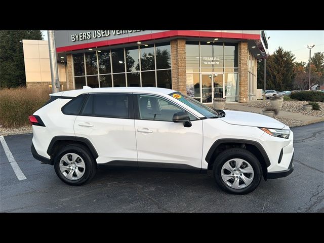 2023 Toyota RAV4 LE