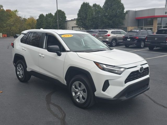 2023 Toyota RAV4 LE