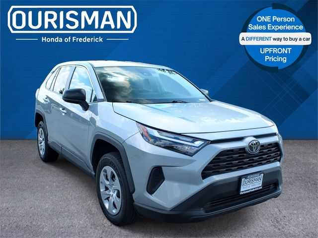 2023 Toyota RAV4 LE
