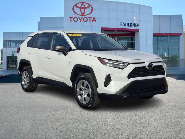 2023 Toyota RAV4 LE