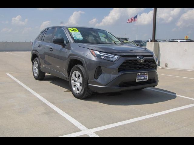 2023 Toyota RAV4 LE