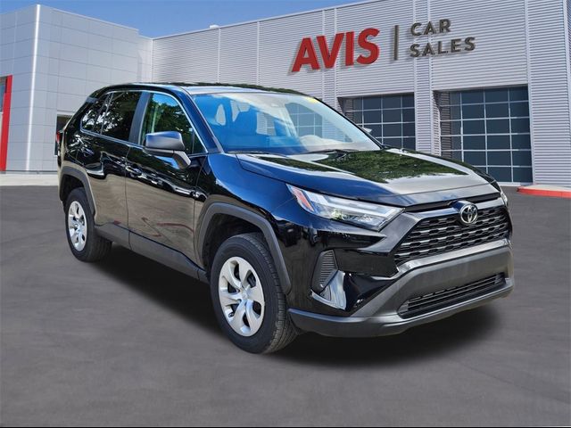 2023 Toyota RAV4 LE