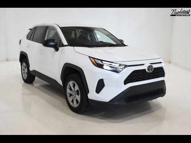 2023 Toyota RAV4 LE