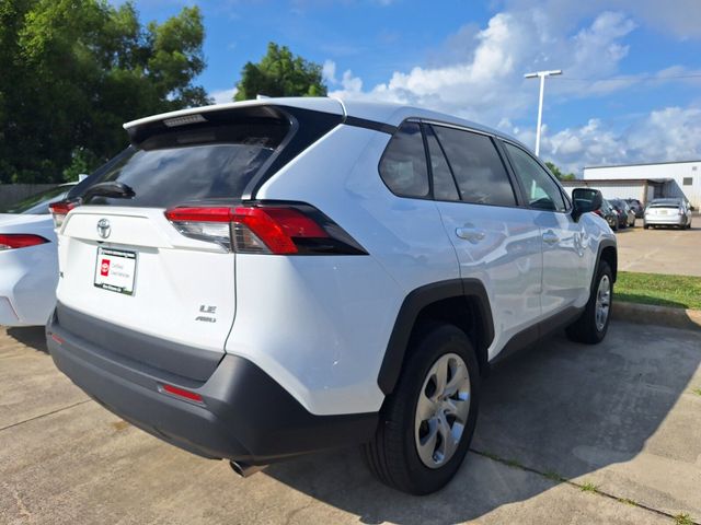 2023 Toyota RAV4 LE