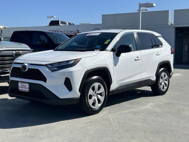 2023 Toyota RAV4 LE