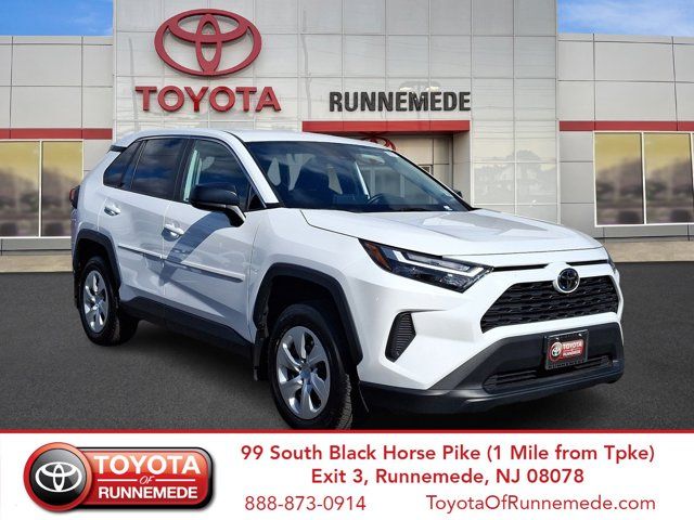 2023 Toyota RAV4 LE