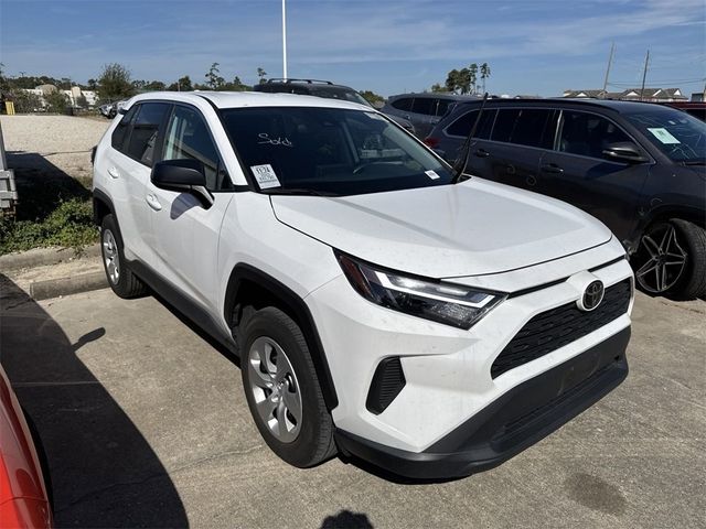 2023 Toyota RAV4 LE