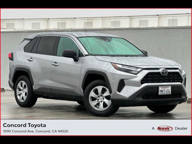 2023 Toyota RAV4 LE