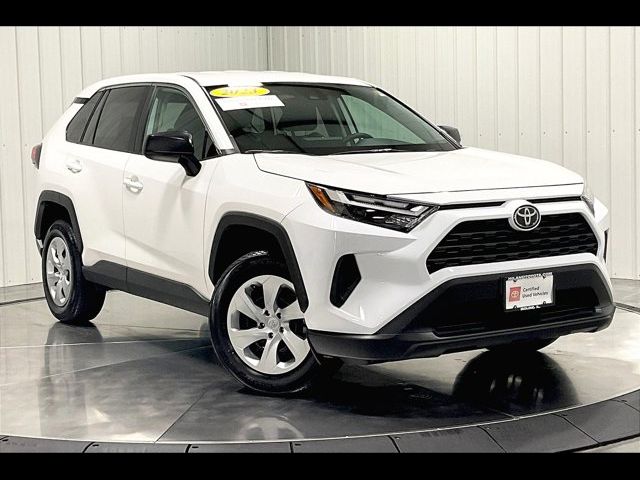 2023 Toyota RAV4 LE