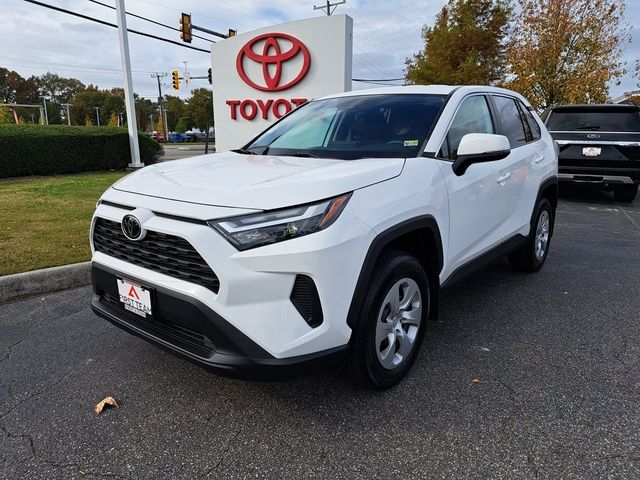 2023 Toyota RAV4 LE