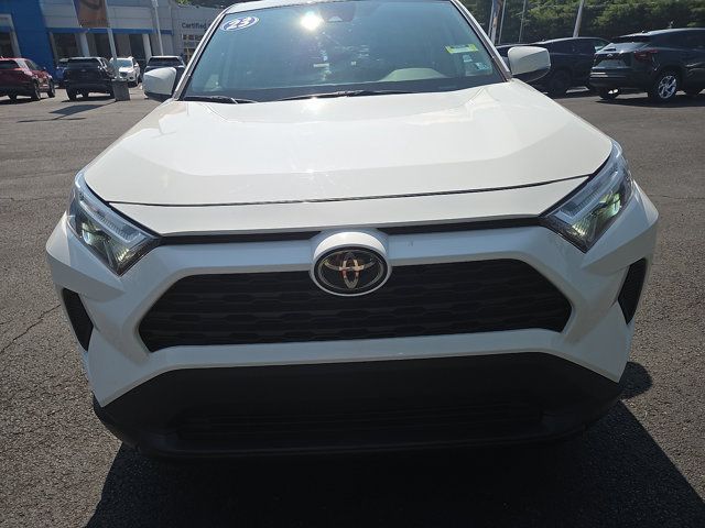 2023 Toyota RAV4 LE