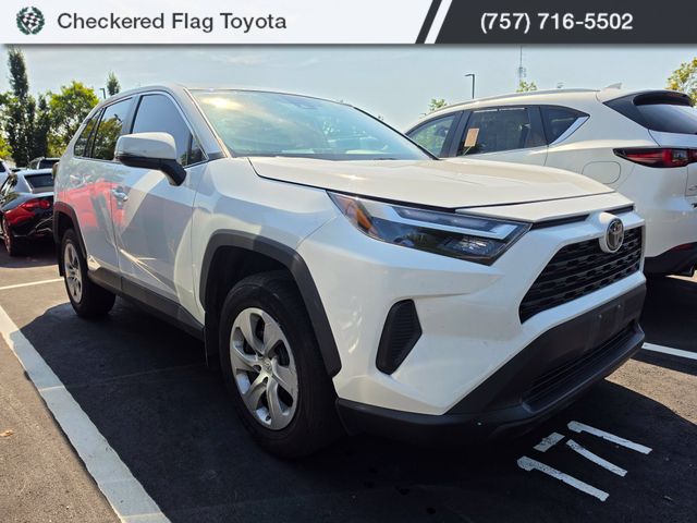 2023 Toyota RAV4 LE