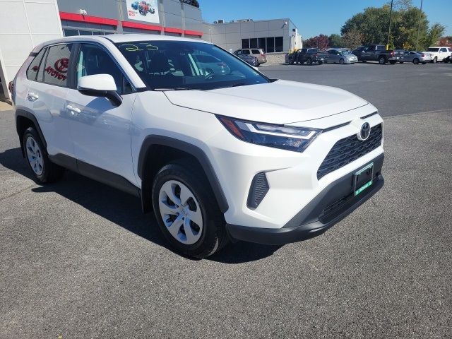 2023 Toyota RAV4 LE