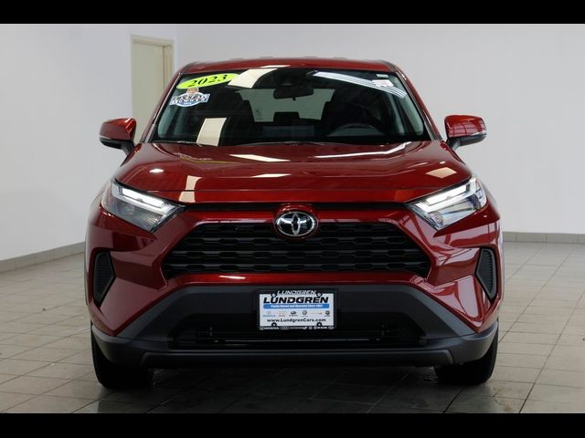 2023 Toyota RAV4 LE