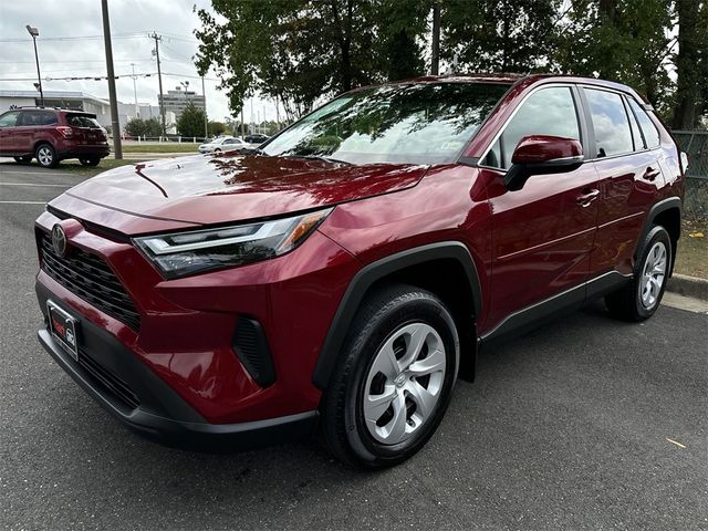 2023 Toyota RAV4 LE