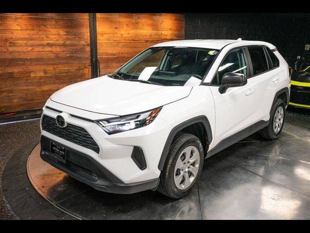 2023 Toyota RAV4 LE