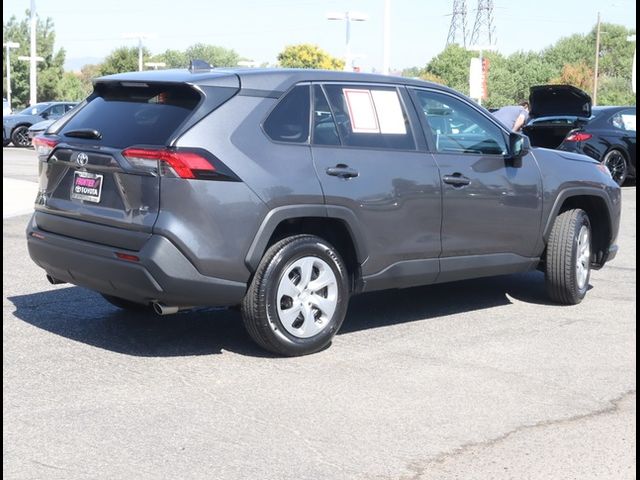 2023 Toyota RAV4 LE