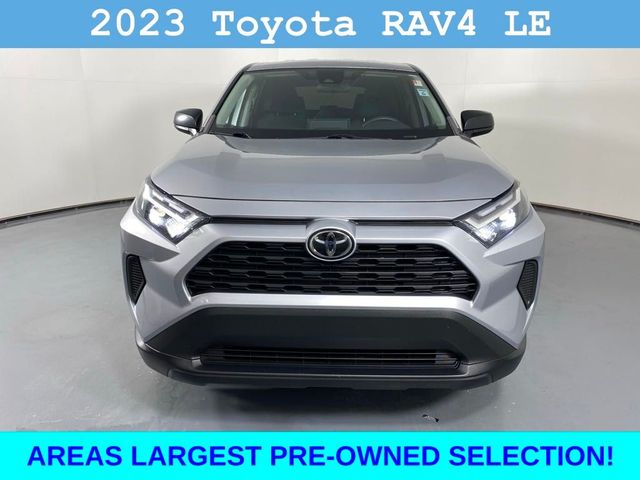 2023 Toyota RAV4 LE