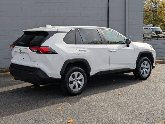 2023 Toyota RAV4 LE