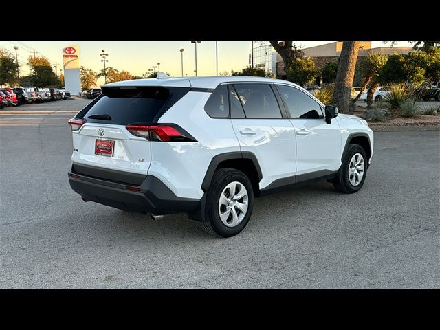 2023 Toyota RAV4 LE