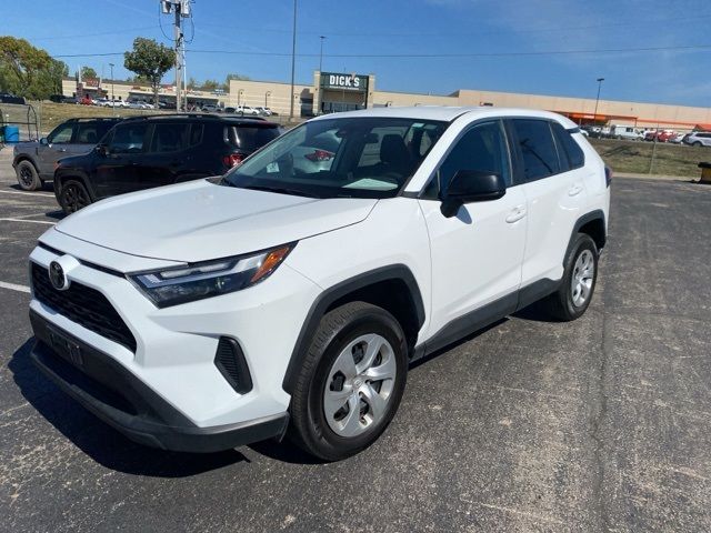 2023 Toyota RAV4 LE