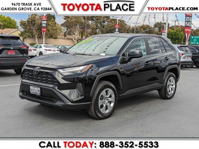 2023 Toyota RAV4 LE