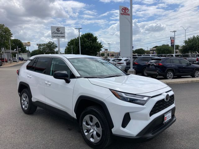 2023 Toyota RAV4 LE