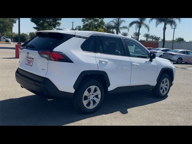 2023 Toyota RAV4 LE