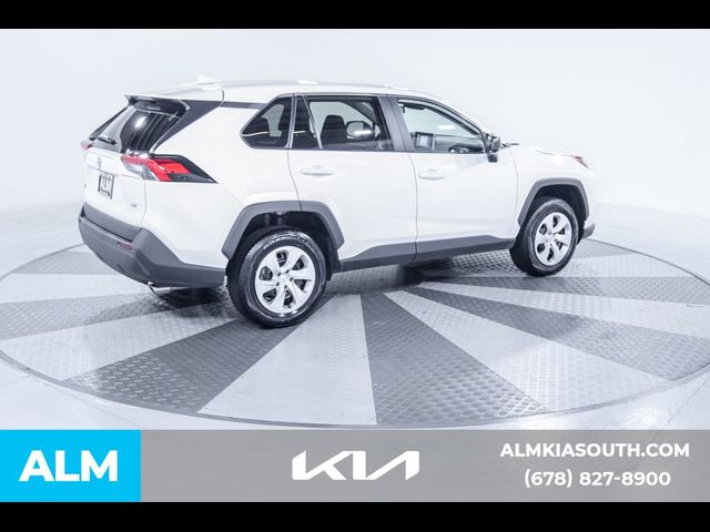 2023 Toyota RAV4 LE