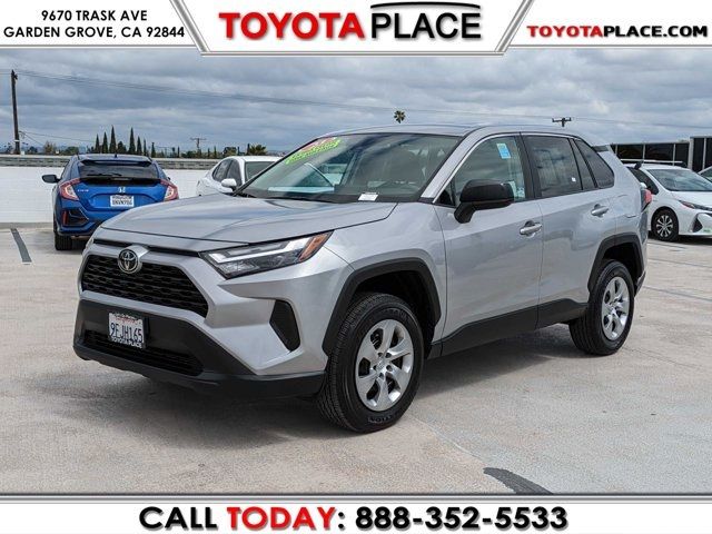 2023 Toyota RAV4 LE