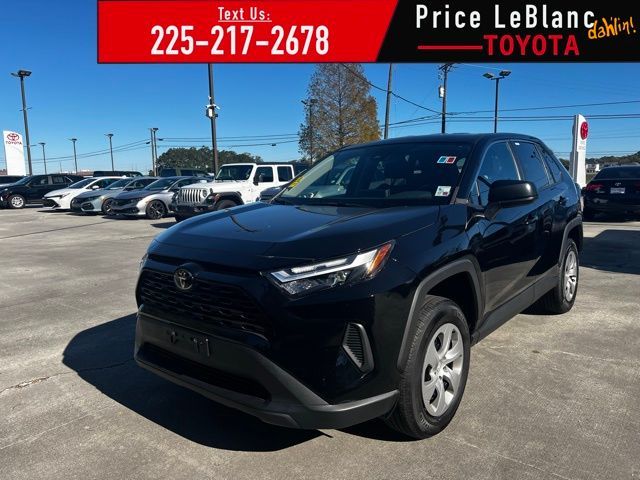 2023 Toyota RAV4 LE