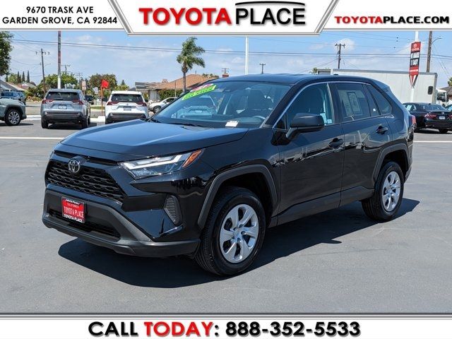 2023 Toyota RAV4 LE