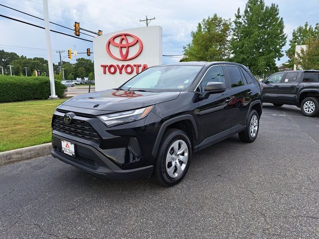 2023 Toyota RAV4 LE