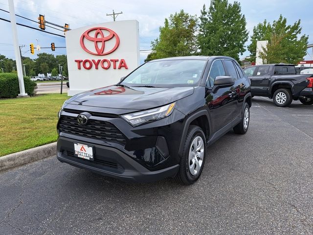 2023 Toyota RAV4 LE