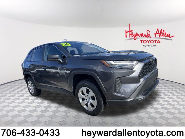 2023 Toyota RAV4 LE