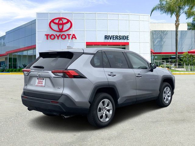 2023 Toyota RAV4 LE