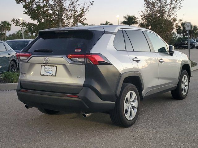 2023 Toyota RAV4 LE