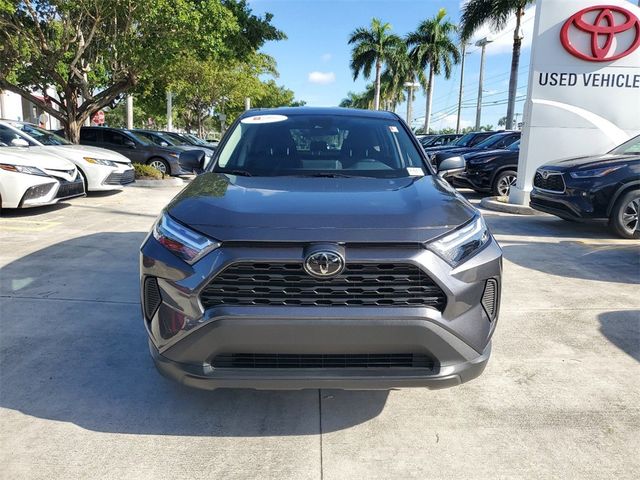 2023 Toyota RAV4 LE