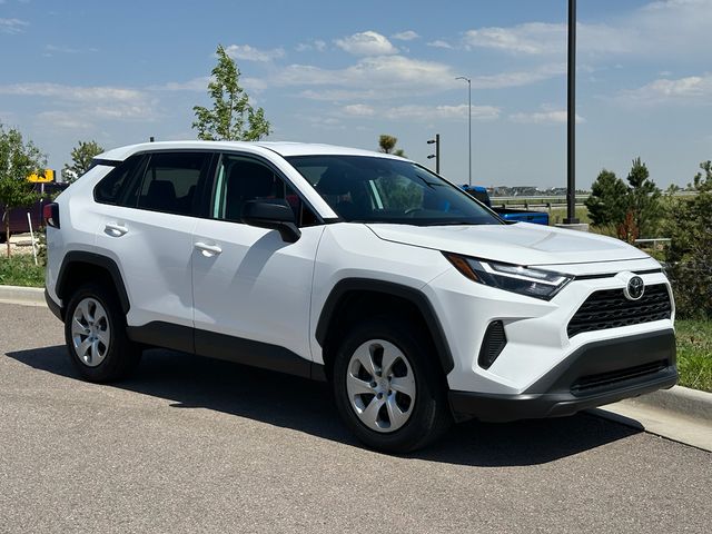 2023 Toyota RAV4 LE