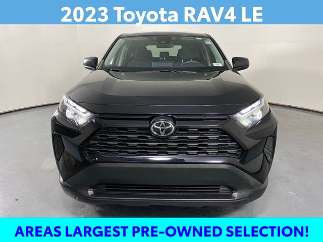 2023 Toyota RAV4 LE