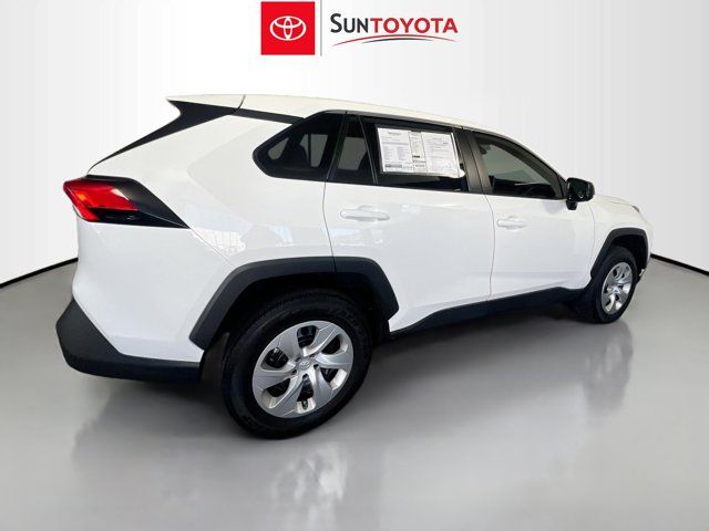 2023 Toyota RAV4 LE