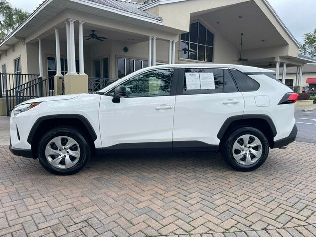 2023 Toyota RAV4 LE