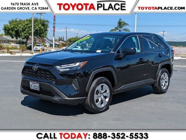 2023 Toyota RAV4 LE