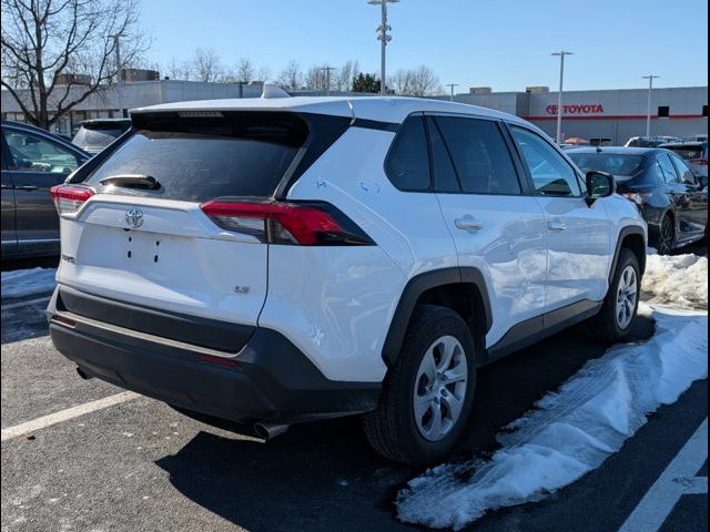 2023 Toyota RAV4 LE